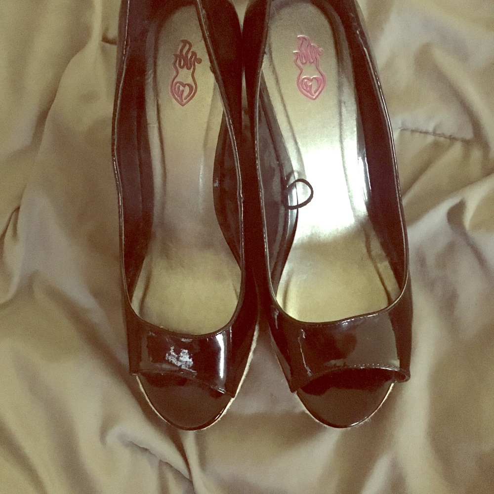 Torrid 4” wedge pumps size 12